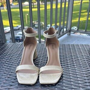 Abound Beige Croc-Embossed Heels